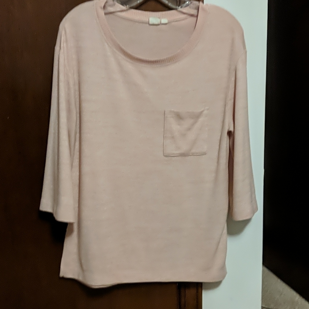 Super soft GAP shirt